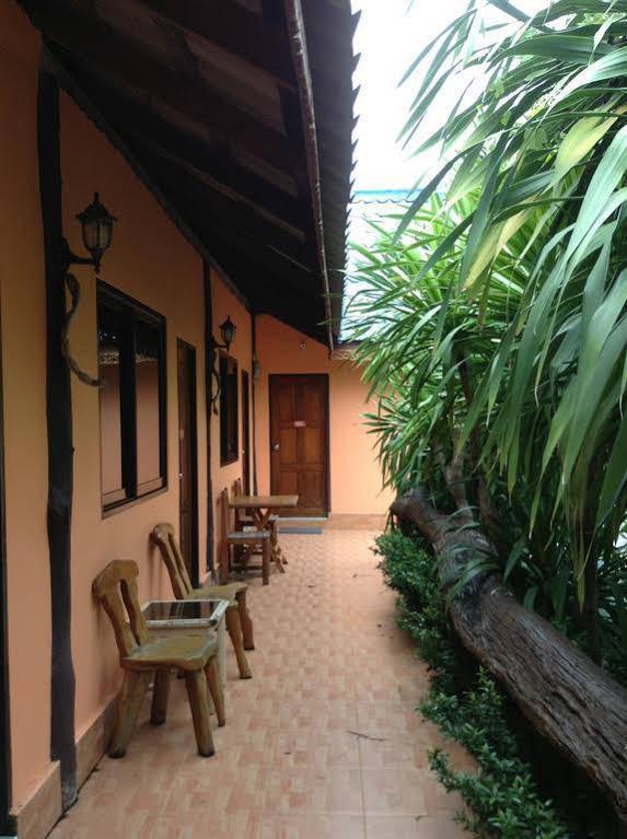 Discovery House Hotel Sha Plus Nai Yang Exterior photo