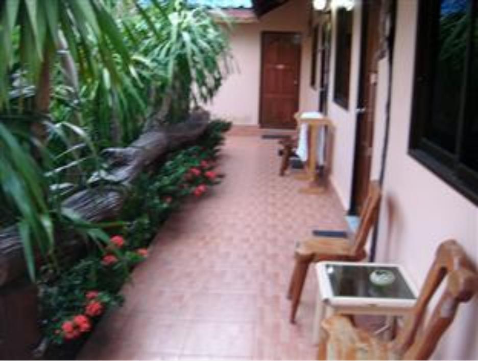 Discovery House Hotel Sha Plus Nai Yang Exterior photo